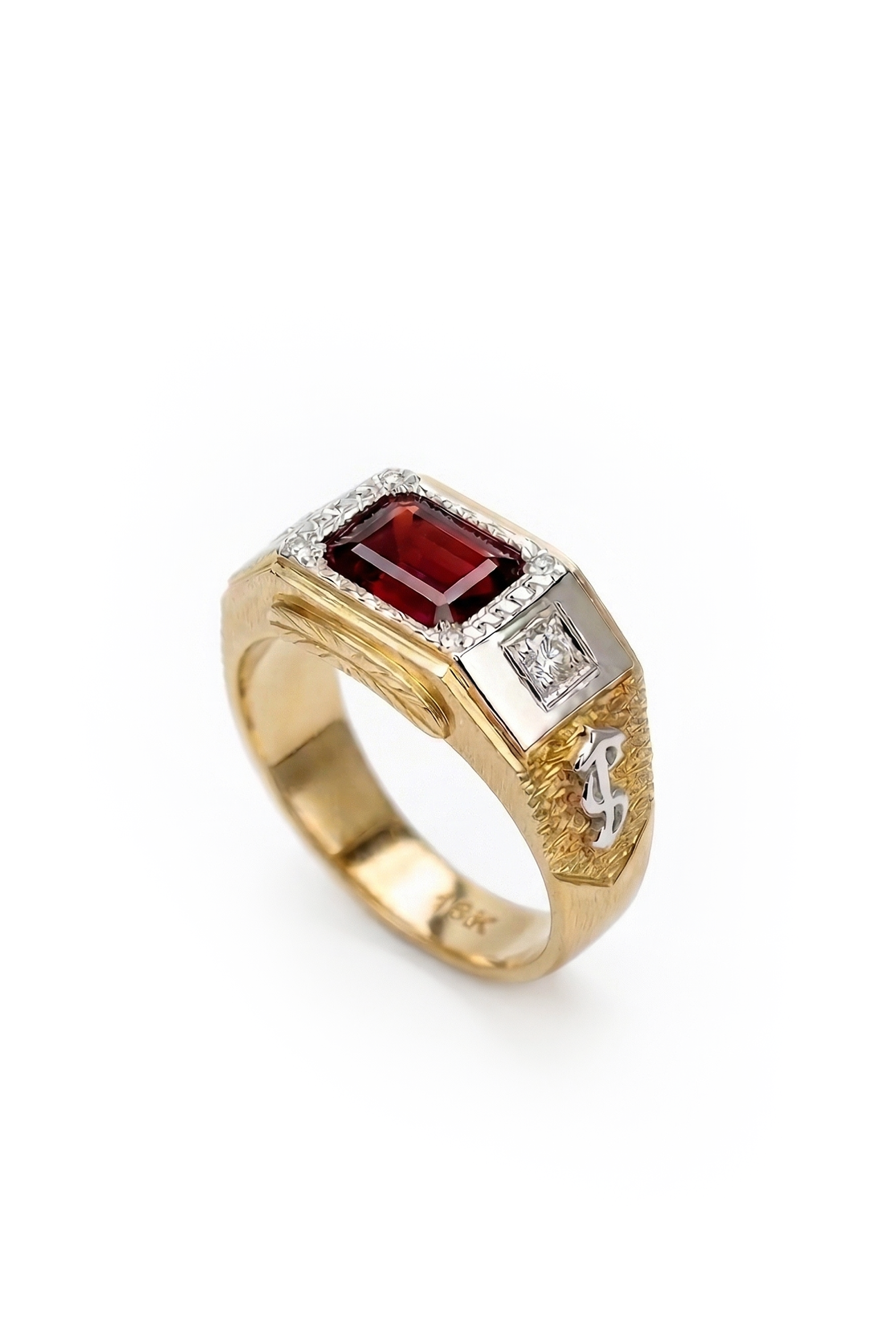 ANEL 18K - BRILHANTE COM GRANADA. CURSO: ODONTOLOGIA